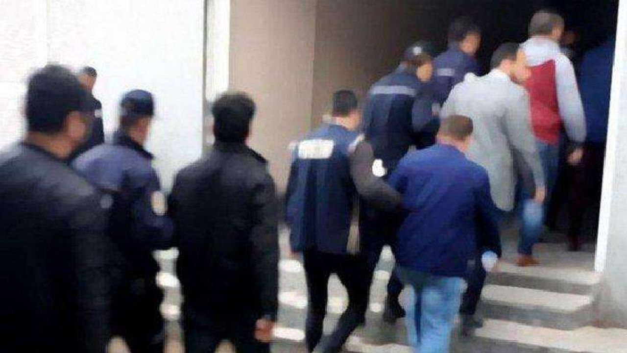 Ankara merkezli 12 ilde gerçekleştirilen FETÖ operasyonunda 21 gözaltı kararı