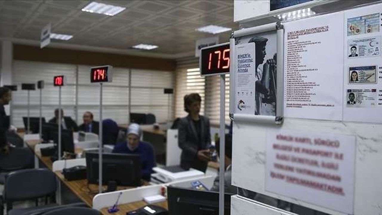 Hafta sonu yapılacak sınavlar için ilçe nüfus müdürlükleri açık olacak