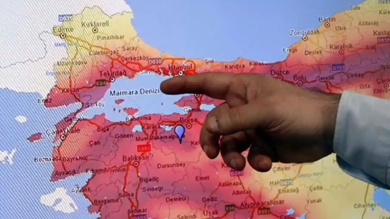 Aralarında İzmir'in de olduğu 24 il için 'deprem alarmı' verildi