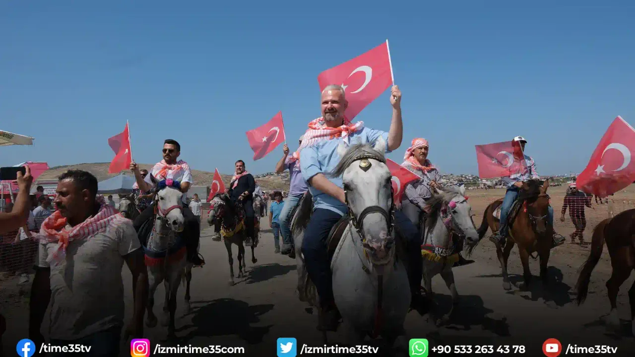 Türkiye’nin en iyi atları Menemen’de yarıştı