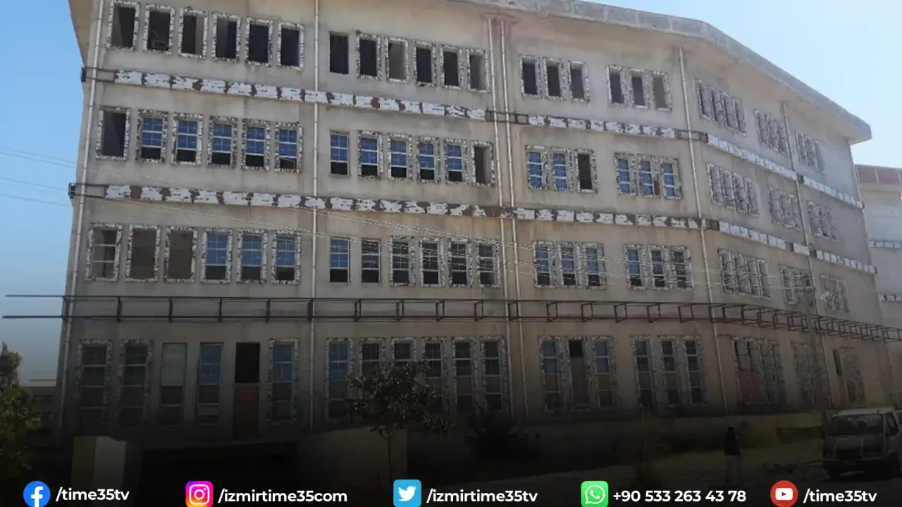 İzmir Büyükşehir Belediyesi öğrencilerin barınma ihtiyacı için kolları sıvadı