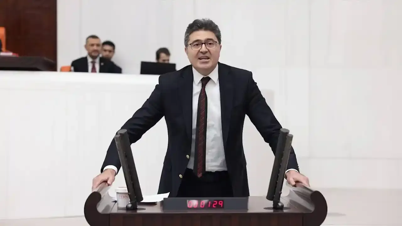 CHP Milletvekili Ensar Aytekin görevinden istifa etti