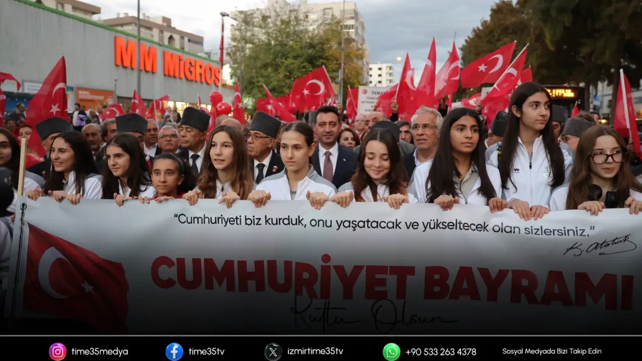 Cumhuriyet'in 102. Yılı Bayraklı'da coşkuyla kutlandı