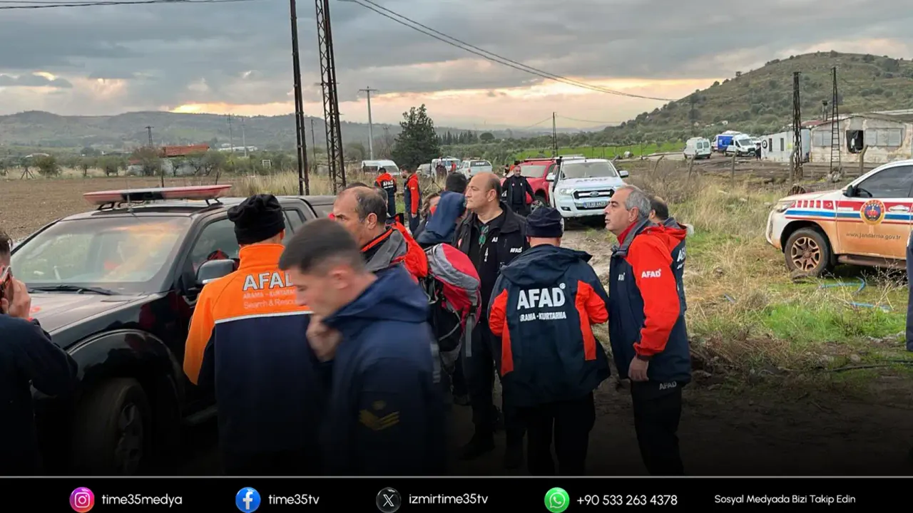 İzmir Büyükşehir Belediyesi Foça’da yaraları sarıyor
