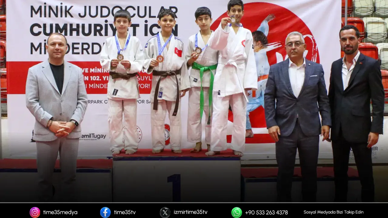 Minik sporcular Cumhuriyet için ter döktü