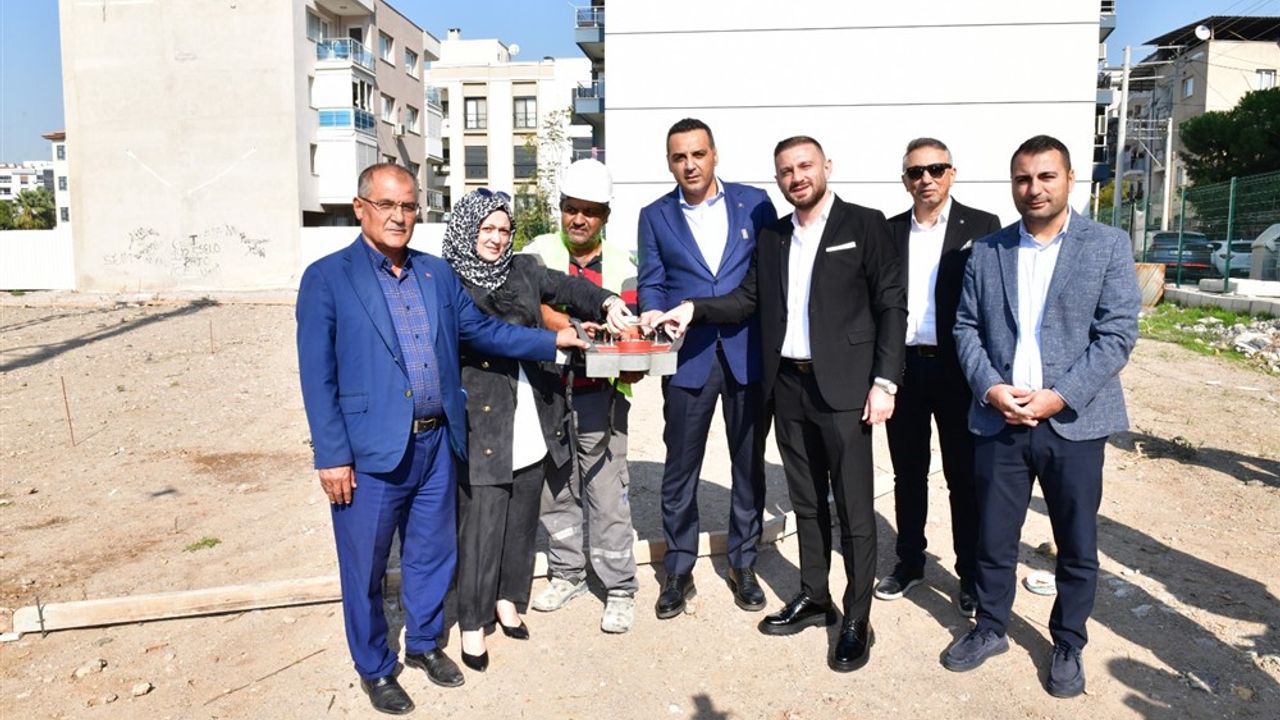 Çiğli’de Yeşil Dönüşüm Ve Cumhuriyet Coşkusu Bir Arada