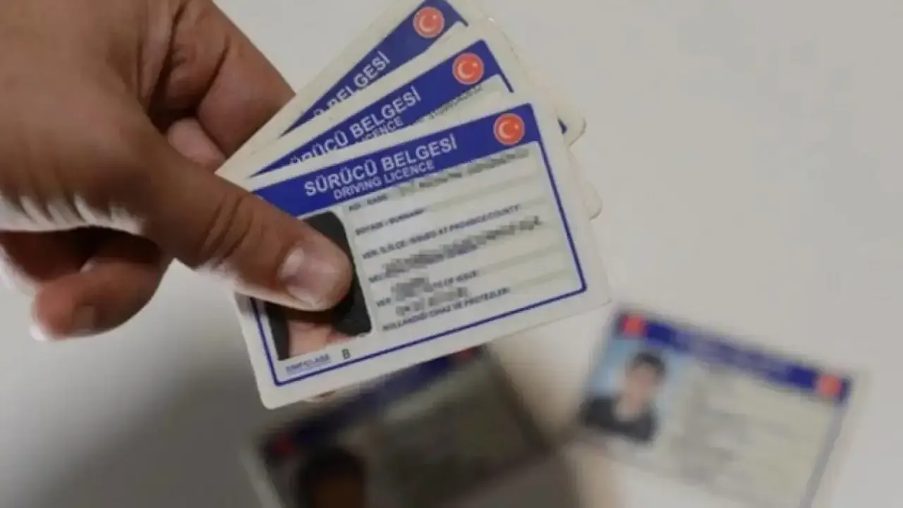 Sürücü belgelerini yenilemek için bugün son gün