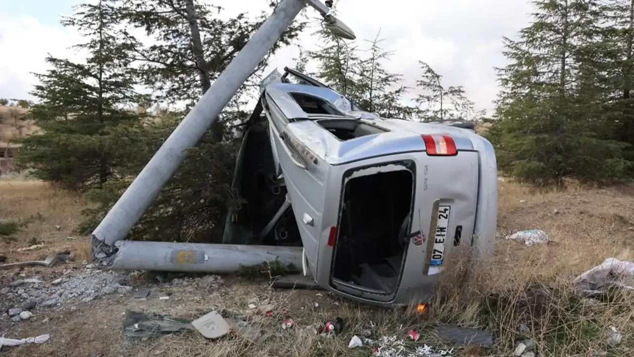 Tamir için getirilen araçla kaza yapan çırak yaralandı