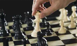 FIDE’den ilginç karar! Satrançta trans bireylere yasak
