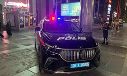 Kızılay Meydanı’nda polis aracı Togg görevde