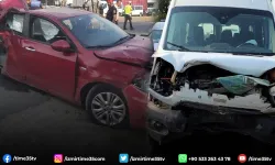 İzmir’de servis minibüsü ile otomobil çarpıştı: 1'i ağır 7 yaralı
