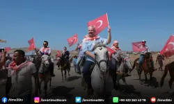 Türkiye’nin en iyi atları Menemen’de yarıştı