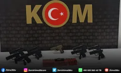 İzmir'de silah tacirlerine baskın