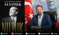 Çiğli Belediyesi 3 Bin 900 Öğretmene Nutuk Hediye Etti