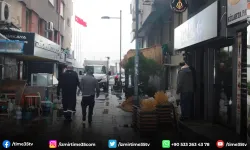 İzmir’de vatandaşlar normale dönmeye çalışıyor