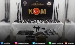 İzmir'de yasa dışı silah ticareti yapan çete çökertildi