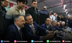 CHP lideri Özel, Bornova'da iftar programına katıldı