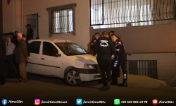 İzmir’de bir kızını öldüren diğerini de yaralayan baba hastanede öldü