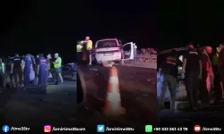 Otomobil otoyolda ters yönden gitti, kazada 2 kişi öldü