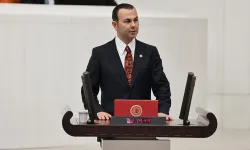 İYİ Parti Milletvekili Seyithan İzsiz partisinden istifa etti
