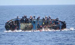 Göçmen teknesi alabora oldu: 89 ölü