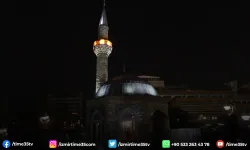İzmir'de tüm camilerden aynı anda sela sesleri yükseldi