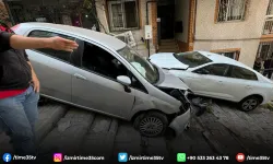 İzmir'de şaşkına çeviren kaza! Merdivenlere düştü