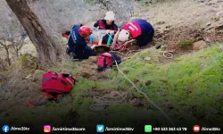 Bayındır'da bir vatandaş yamaçta mahsur kaldı