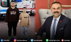 Çocuklarını ölümden saniyelerle kurtardı