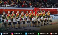 Göztepe Voleybol, yarı finale galibiyetle başladı