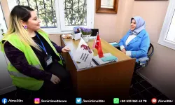 İzmir’in kadın muhtarlarına mor çiçekli sürpriz