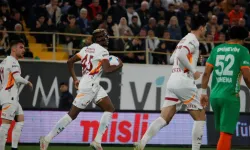 Galatasaray puan farkını 7’ye çıkardı