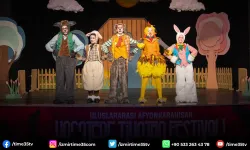 Alkışlar Karabağlar Kent Tiyatrosu’na