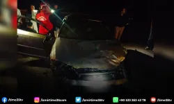 Araçta sıkışan sürücü yaralı olarak çıkarıldı