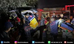 Ayvalık'ta zincirleme kaza: 1'i ağır 5 yaralı