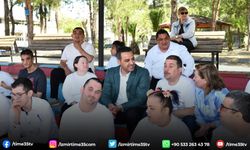 Notalar kalplere dokundu: Engelliler Haftasında umut ve dayanışma buluşması