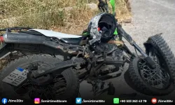 Kamyona çarpan motosiklet sürücüsü hayatını kaybetti
