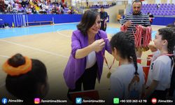 Karabağlar Belediyesi Spor Okulu Öğrencileri, Spor Şenliği’nde buluştu