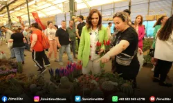 Karşıyaka Çiçek Festivali binlerce doğa tutkununu buluşturdu