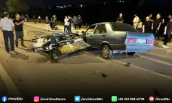 Lüks araçla çarpışan Tofaş ikiye bölündü