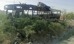 Pakistan'da okul otobüsüne bombalı saldırı: 5 ölü