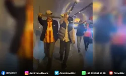 Şampiyonluk kutlamasına döner bıçaklarıyla katıldılar