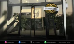 Altay taraftarından siyah çelenk protestosu