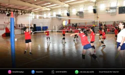 Çiğli’de 7’den 70’e binlerce kursiyerle yaz boyu spor coşkusu
