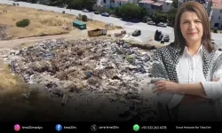 Foça’nın göbeğinde çöplük tepkisi: Tatilciler ve vatandaşlar isyanda