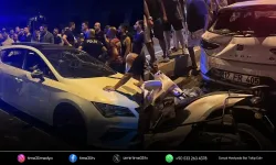 İzmir'de motosiklet ile otomobil çarpıştı: 1 ölü