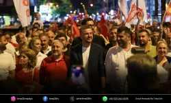 Buca’da 30 Ağustos ruhu yürüyüş ve konserle yaşandı