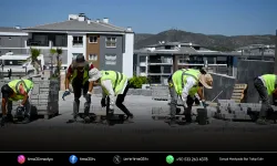 Kuşadası’nda yol çalışmaları hız kesmeden sürüyor