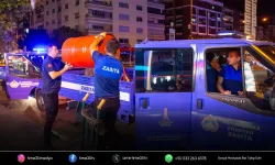 Zabıta ekipleri Karşıyaka sokaklarını işgallere karşı temizledi