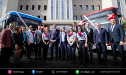 İzmir’de bir ilk: Elektrikli otobüs hattı hizmette